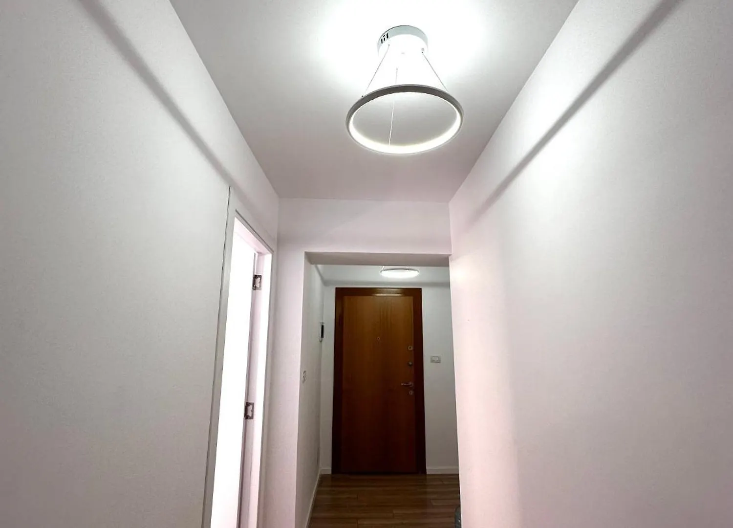 Tirana Apartment Center Jon 알바니아
